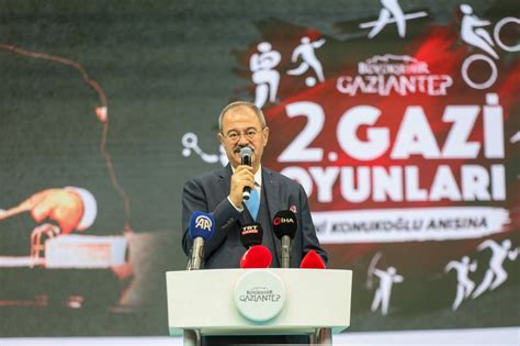 Sani Konukoğlu 2’nci Gazi Oyunları kapanış töreni